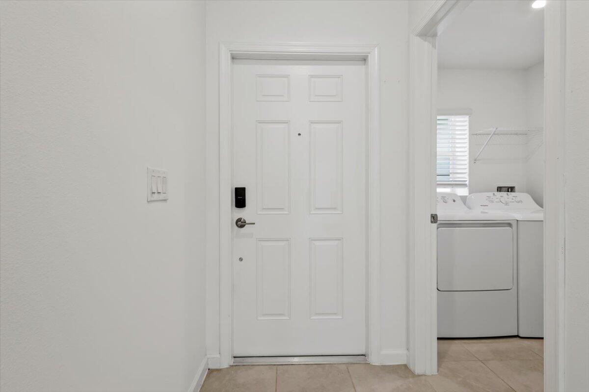 CHAPARRAL P.U.D. PHASE TH - Residential Lease