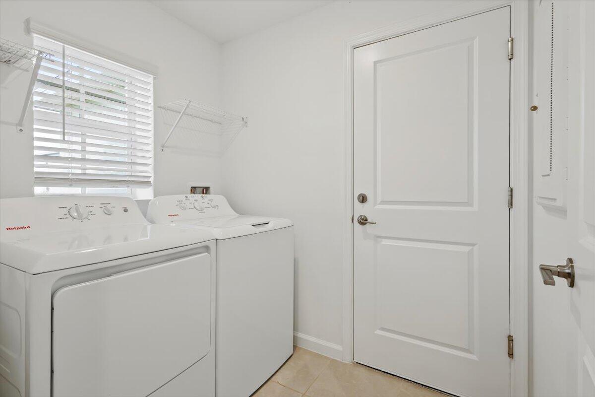 CHAPARRAL P.U.D. PHASE TH - Residential Lease