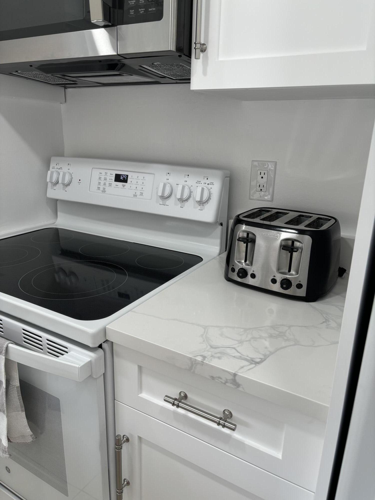 JUPITER BAY ONE THRU SIX CONDO - Residential Lease