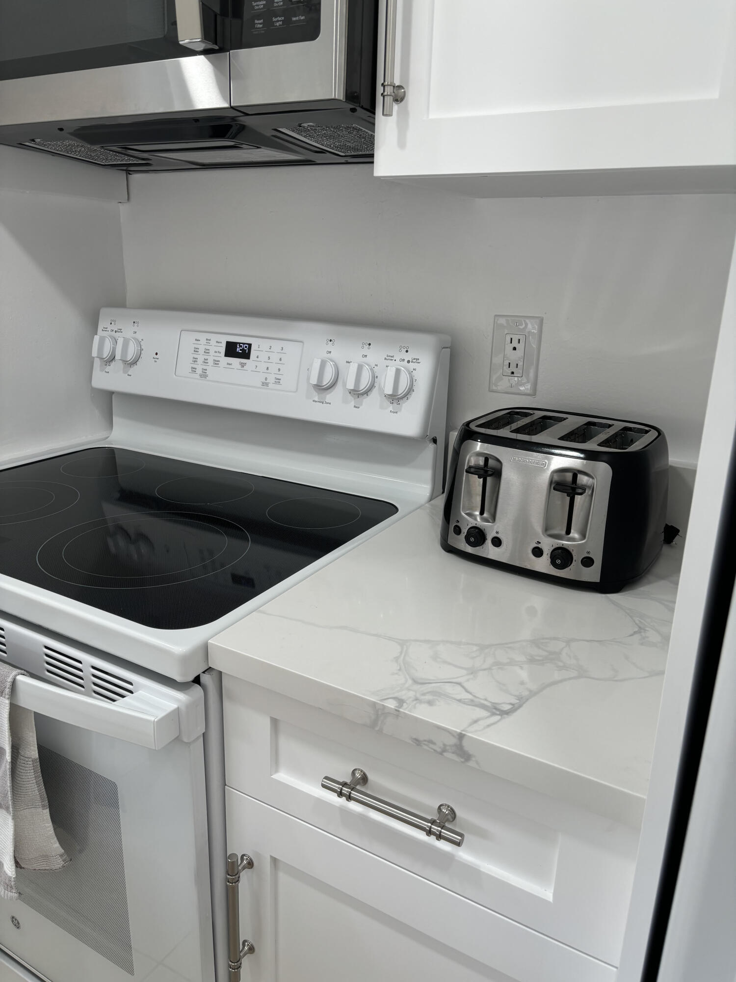 JUPITER BAY ONE THRU SIX CONDO - Residential Lease