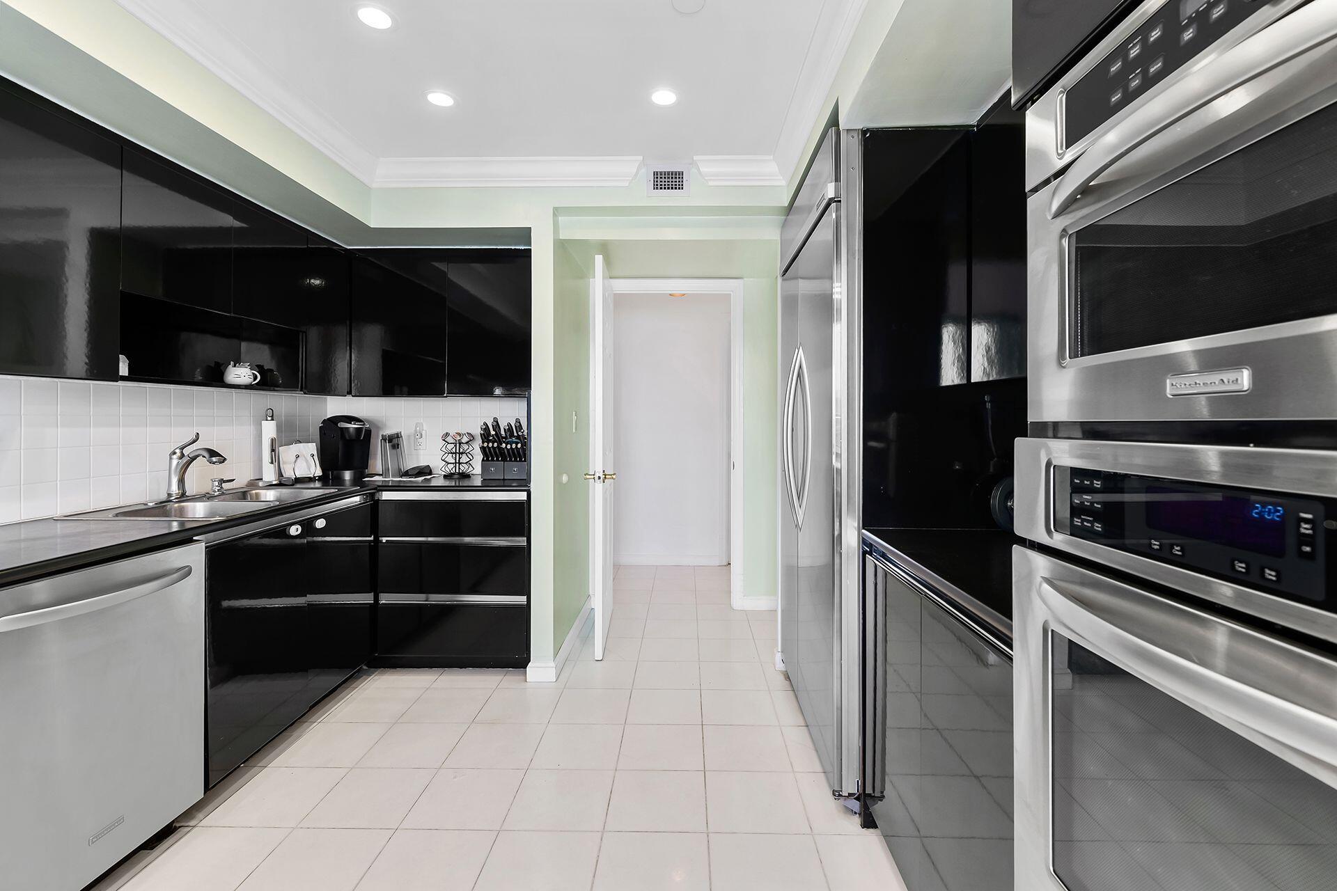 HIGHLAND PLACE CONDO - Residential Lease