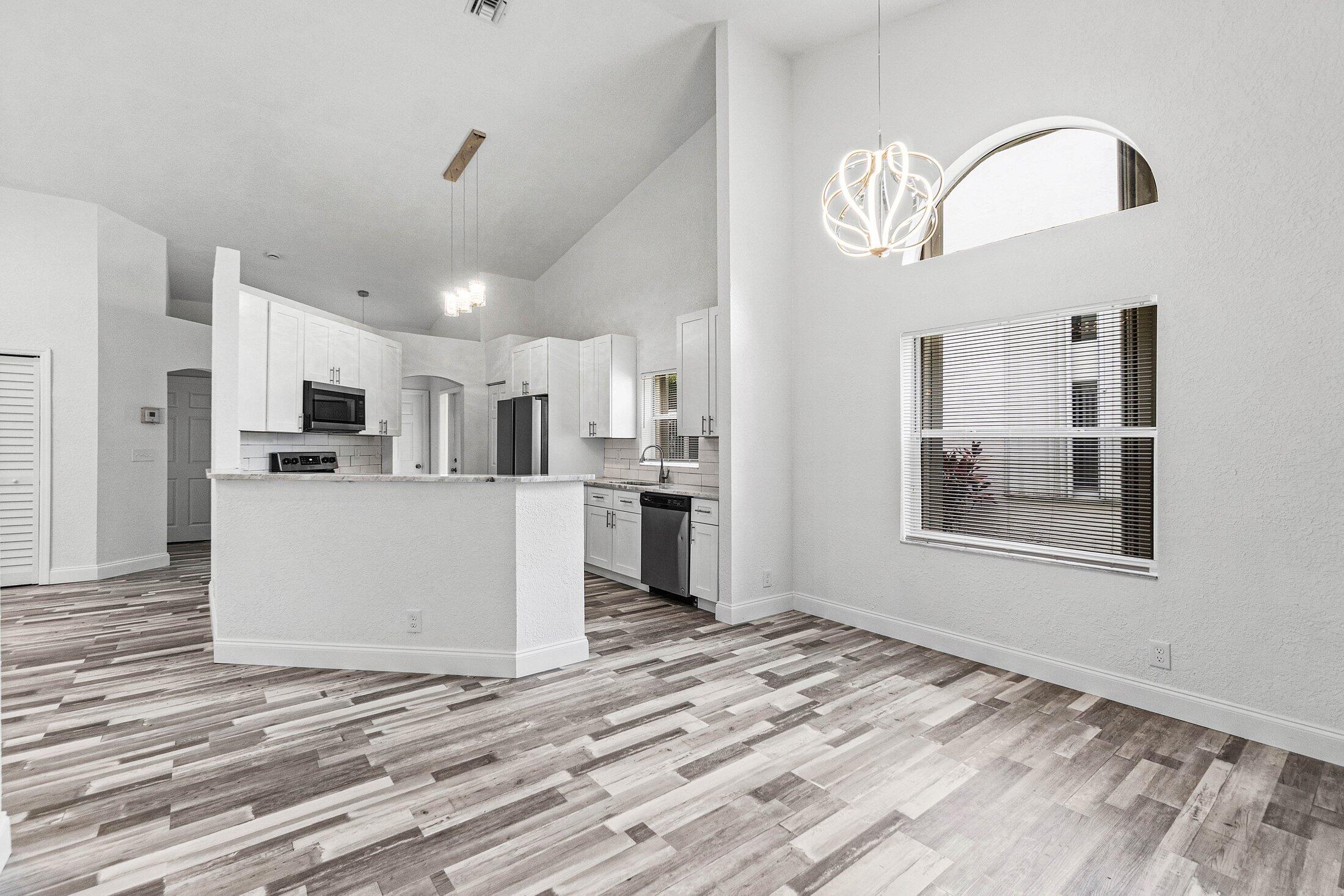 FLORAL LAKES 1 - Residential