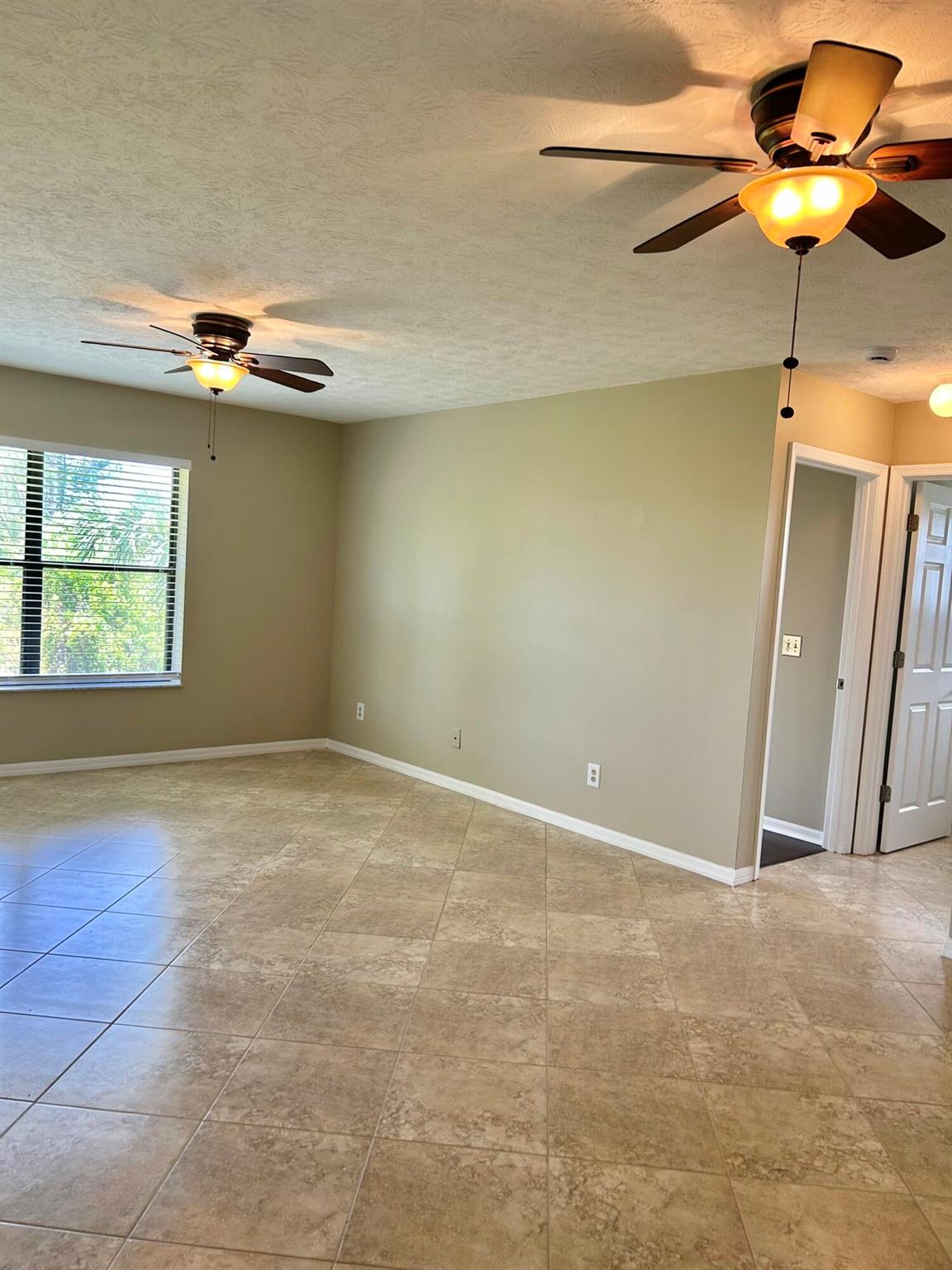 FAIRWAY PALMS CONDO - Residential Lease