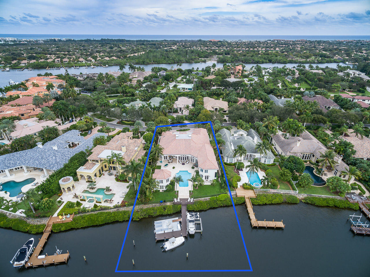 ADMIRALS COVE 3 PAR E - Residential