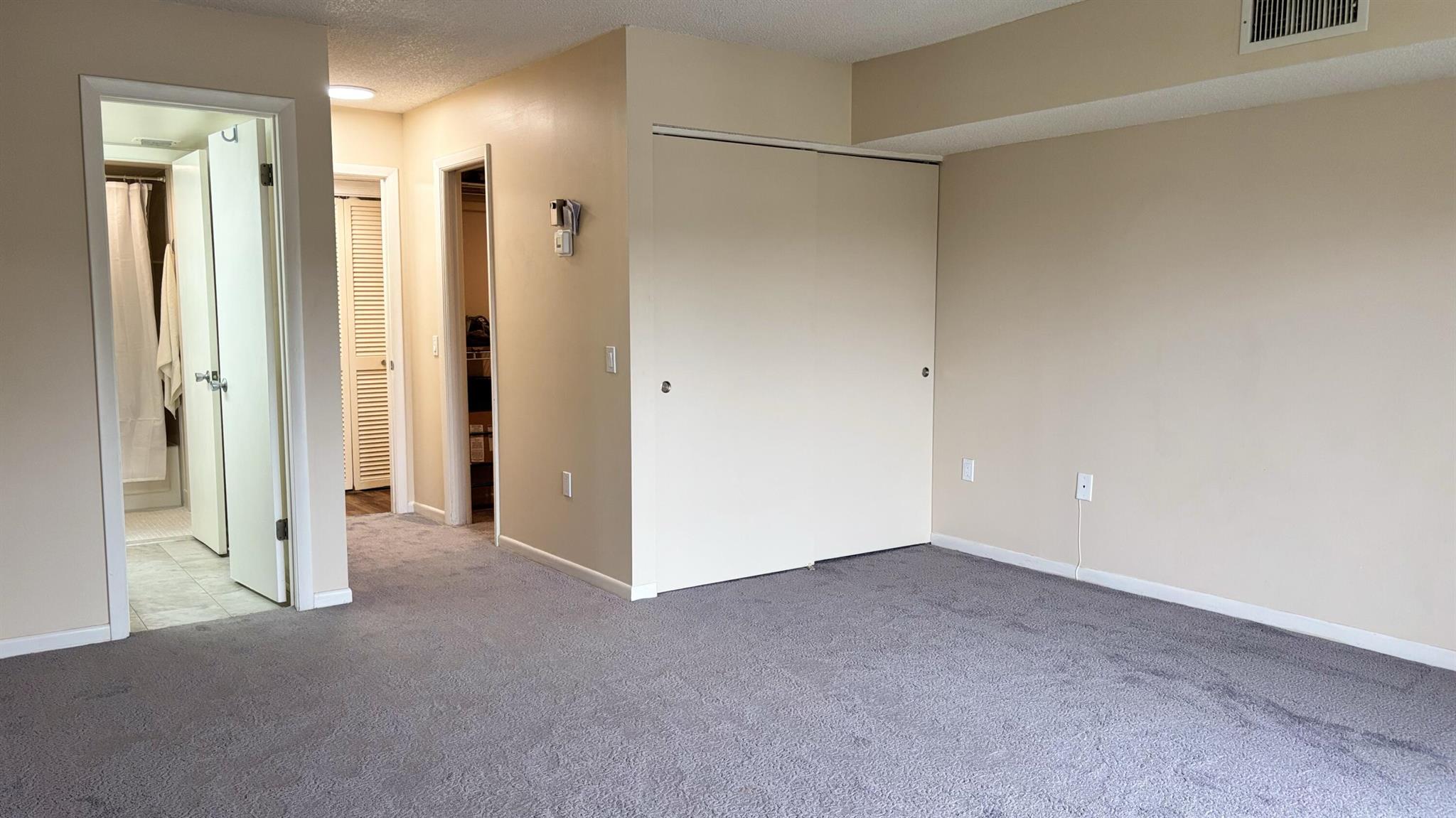 FOUNTAINS OF PALM BEACH C - Residential Lease