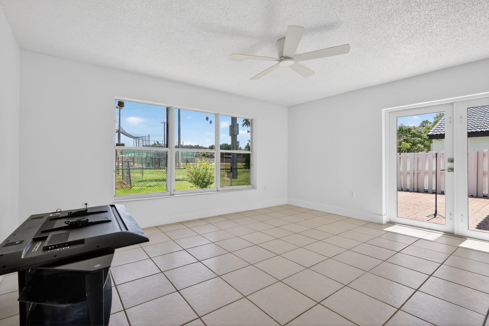 SILVER LAKES PHASE III REPLAT - Residential