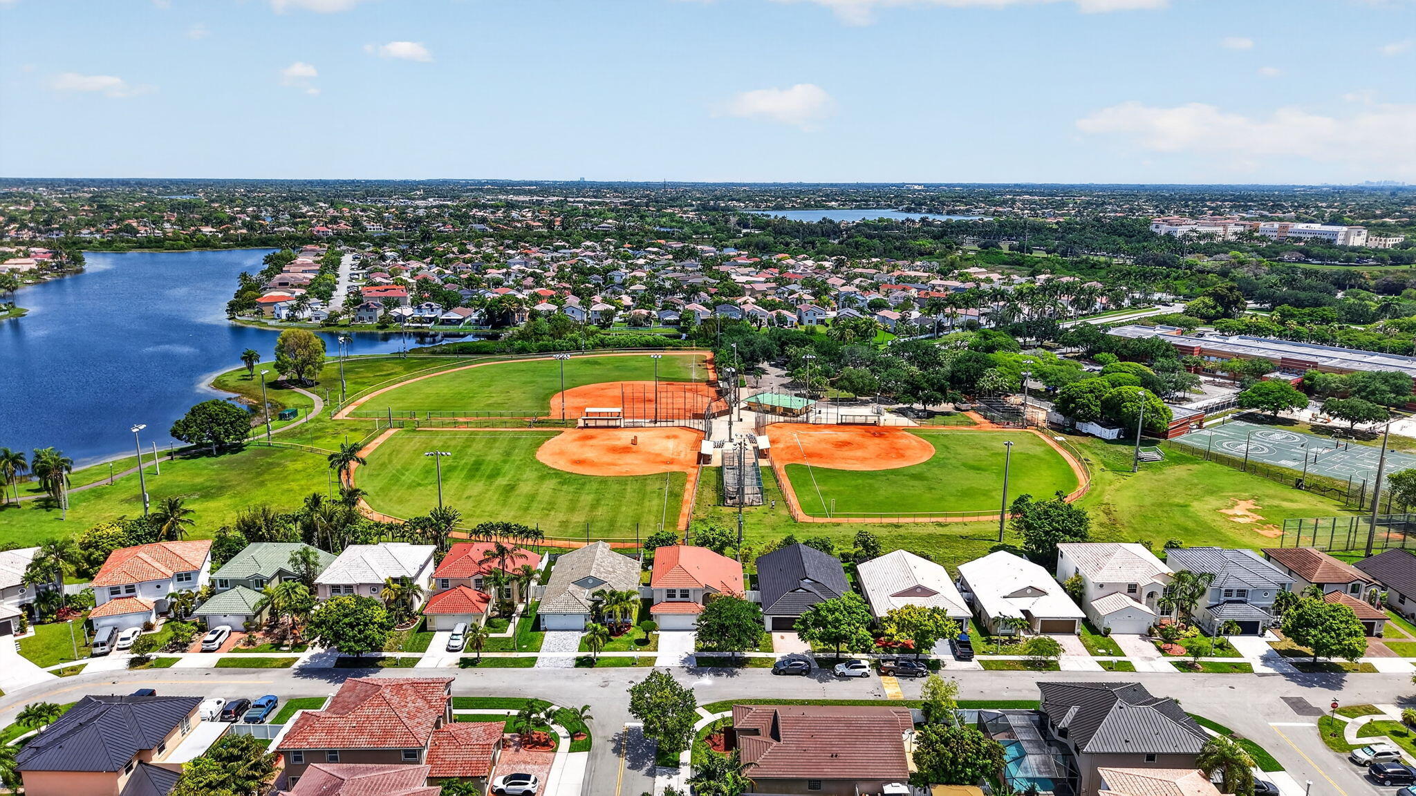 SILVER LAKES PHASE III REPLAT - Residential