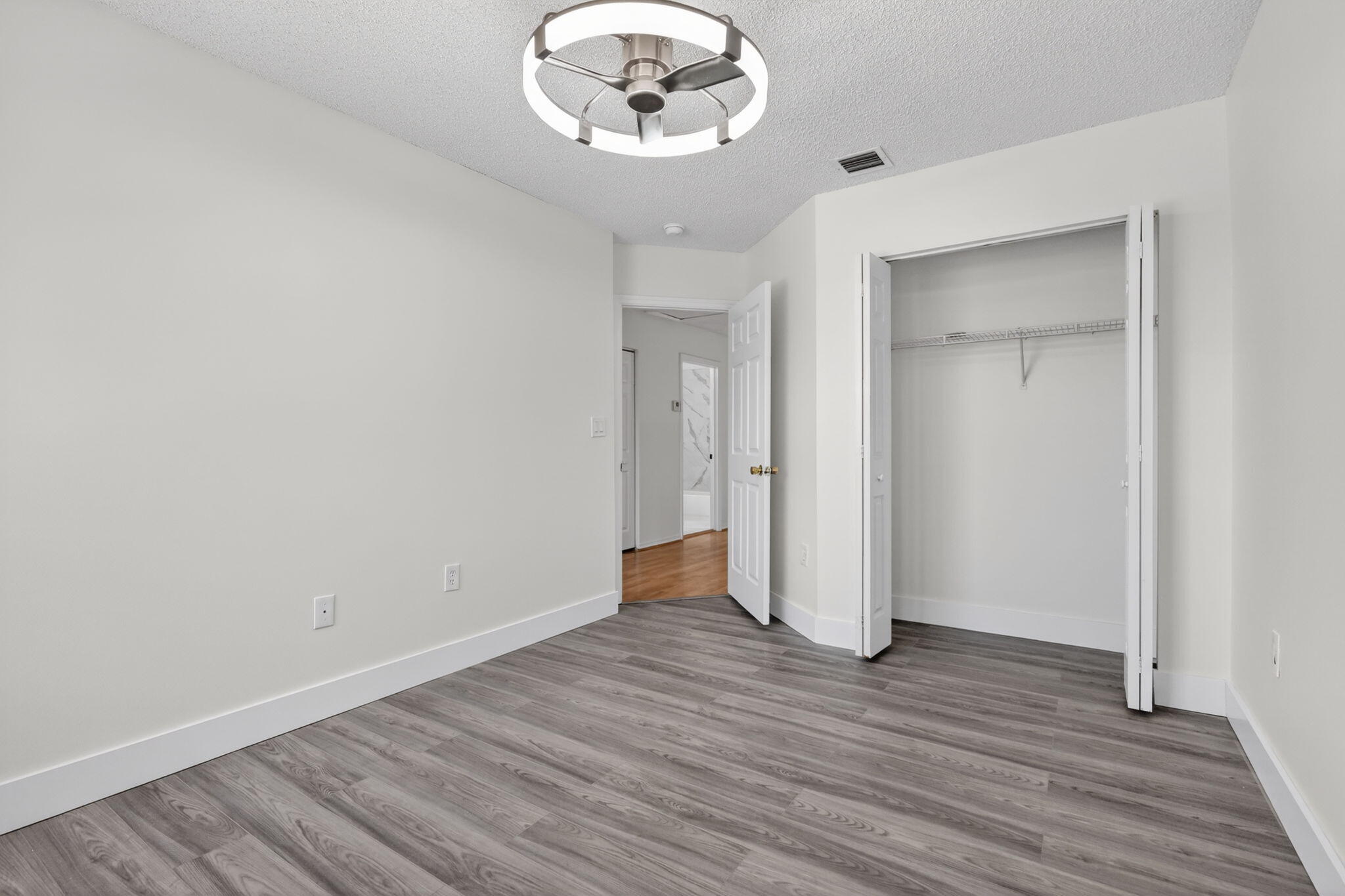 SILVER LAKES PHASE III REPLAT - Residential