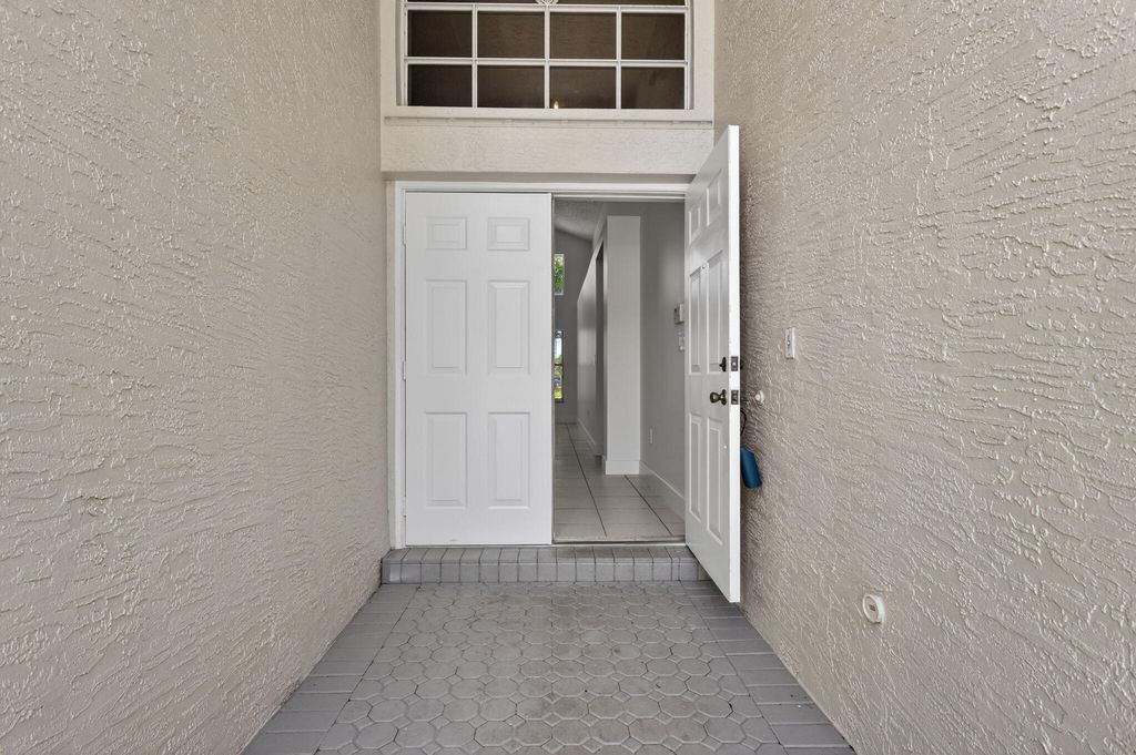 Photo of 2853 SW 174th Avenue, Miramar, FL 33029 (MLS # B26022924)