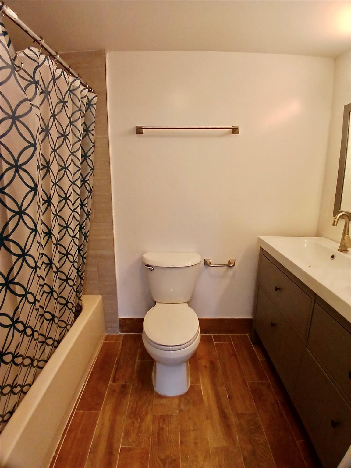 Wellesley Park Condo 01 - Residential Lease