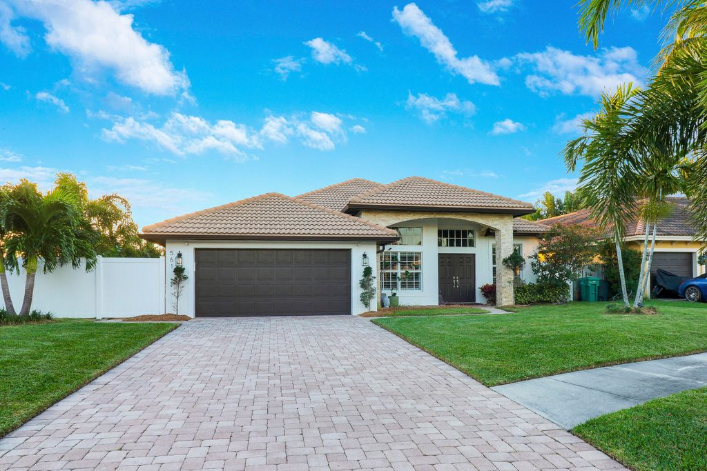 Photo of 561 N Cypress Drive, Tequesta, FL 33469 (MLS # R10955182)