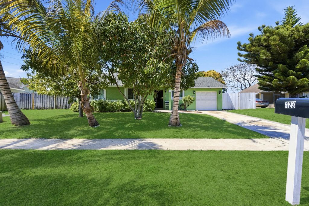 Photo of 423 Foresta Terrace, West Palm Beach, FL 33415 (MLS # B26009432)
