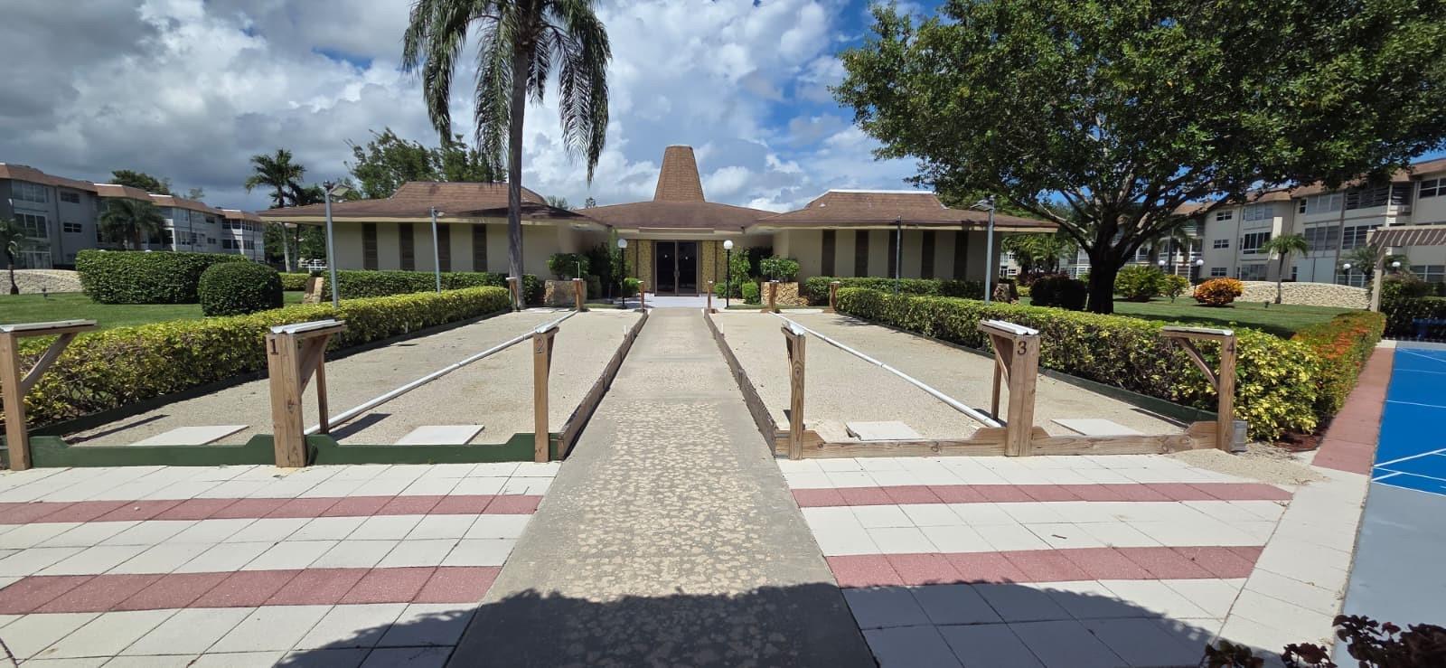 HAWAIIAN GARDENS GLADIOLA - Residential