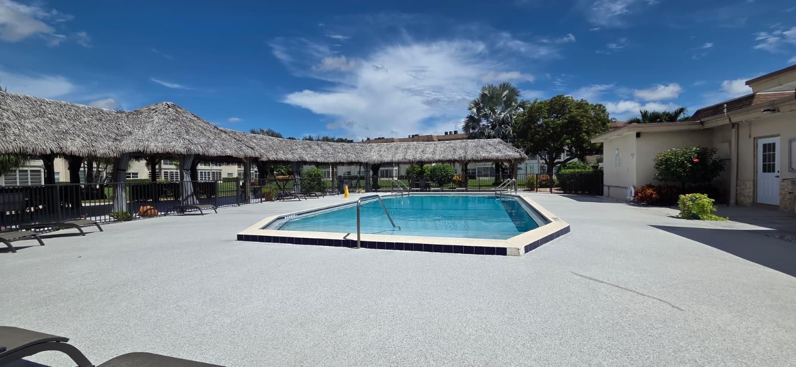 HAWAIIAN GARDENS GLADIOLA - Residential