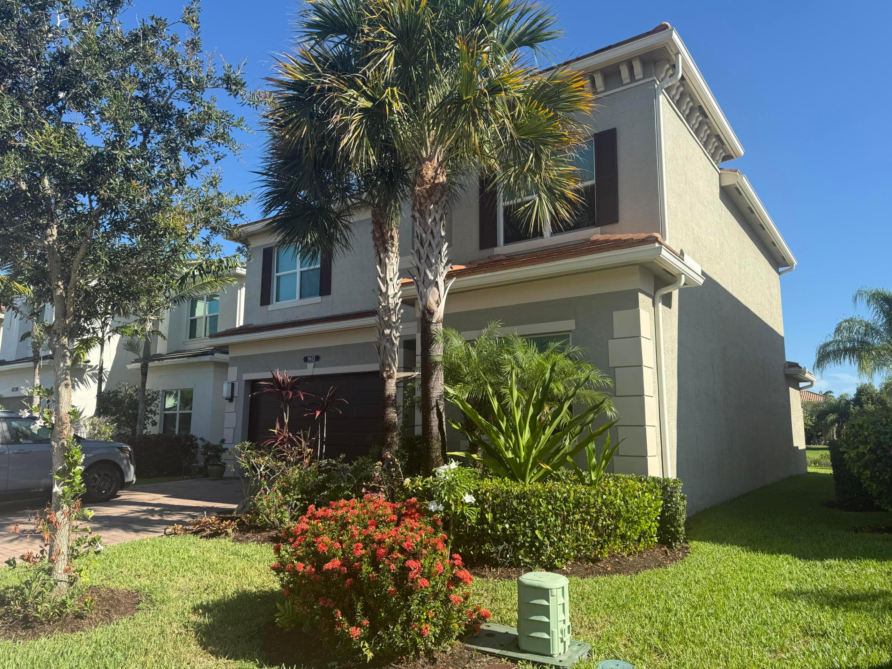 9613 Highland Pointe Pass