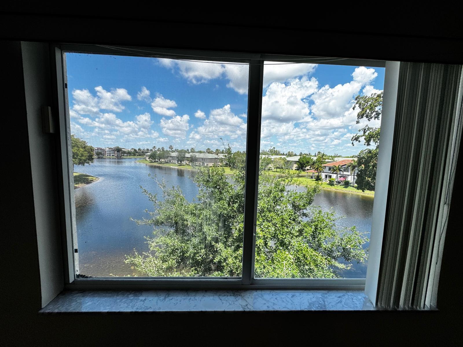 SOUTHAMPTON CONDOMINIUM I - Residential