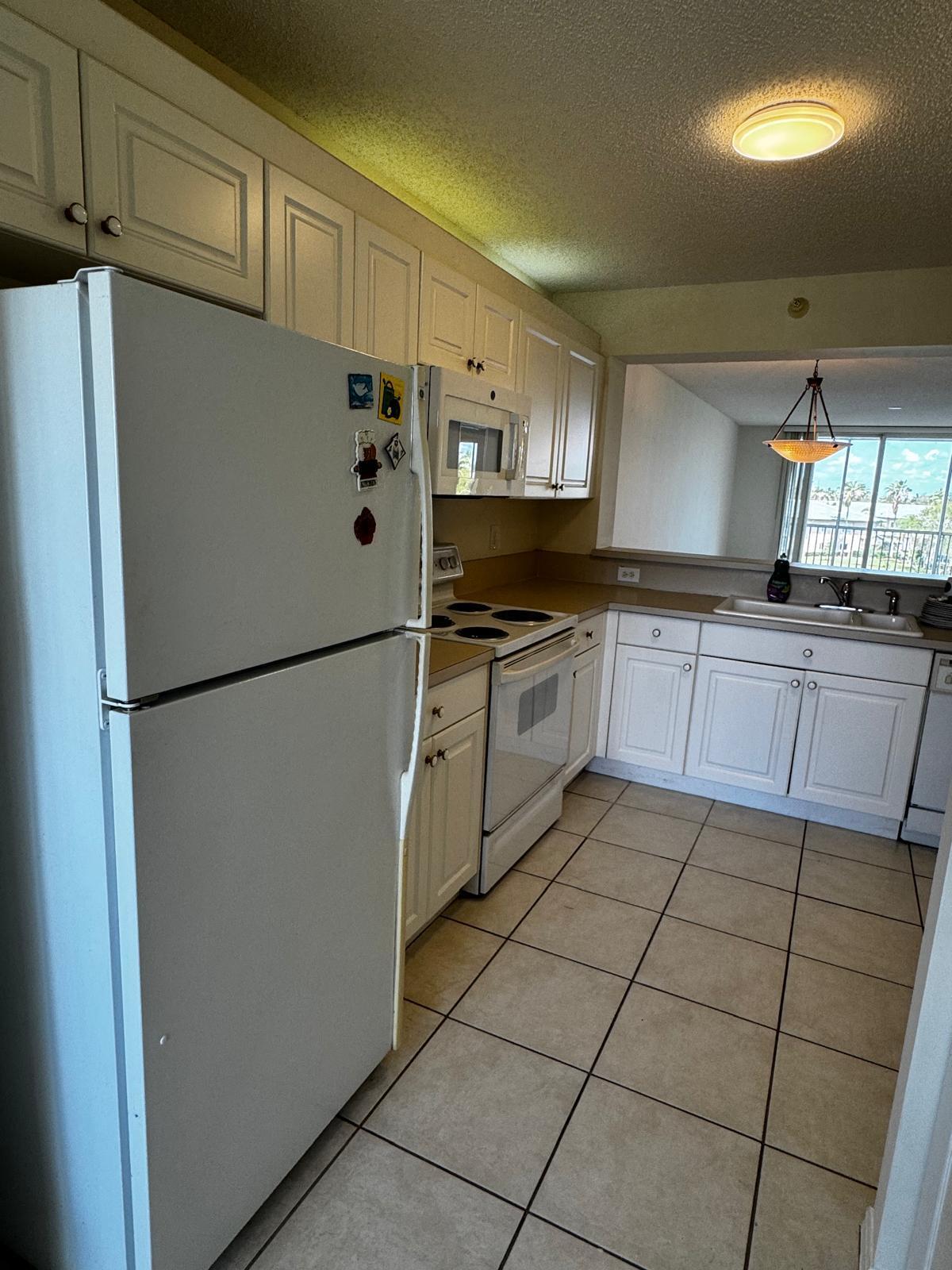 SOUTHAMPTON CONDOMINIUM I - Residential