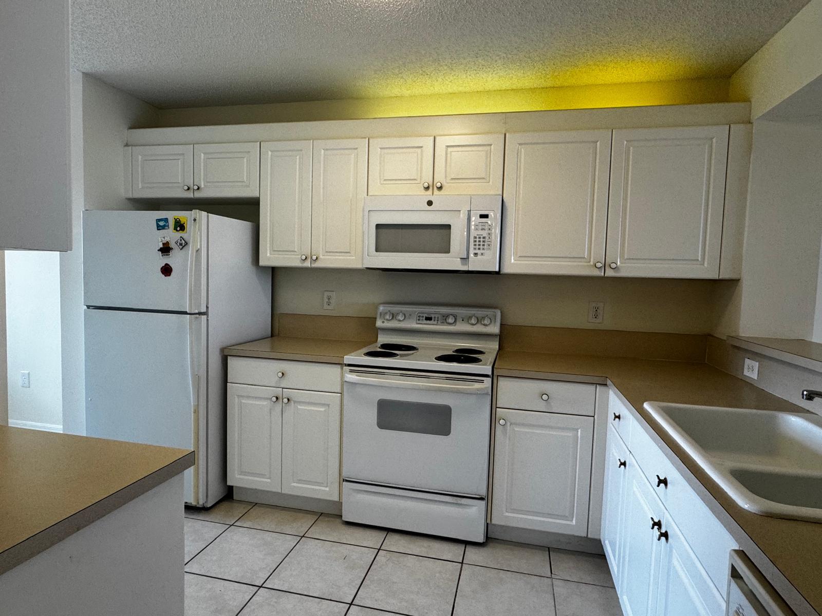 SOUTHAMPTON CONDOMINIUM I - Residential