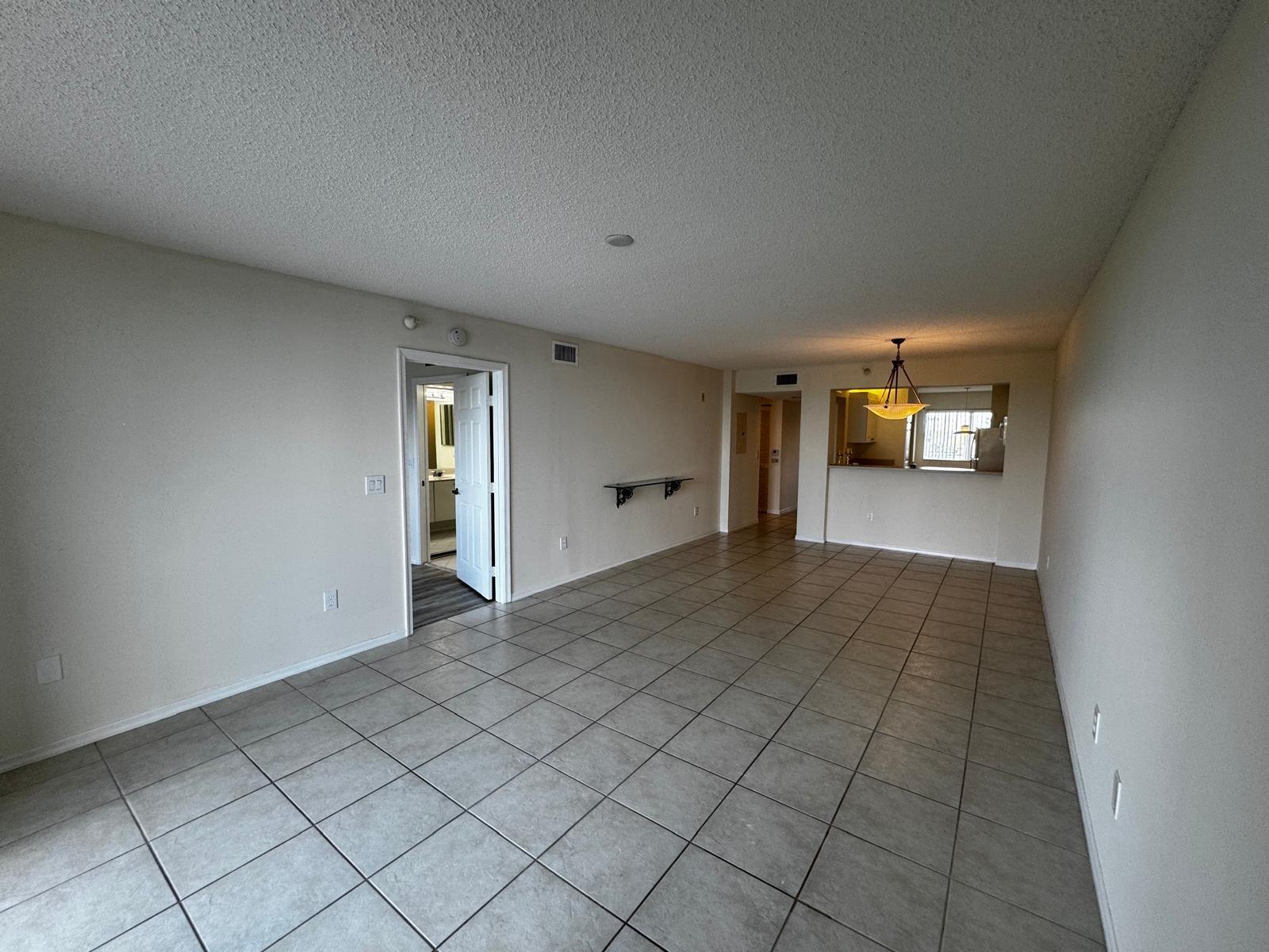 SOUTHAMPTON CONDOMINIUM I - Residential