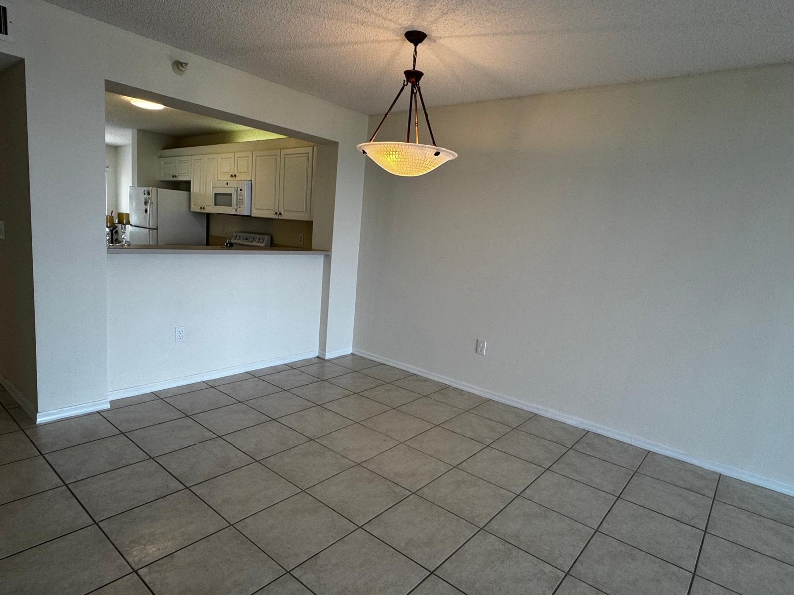 SOUTHAMPTON CONDOMINIUM I - Residential