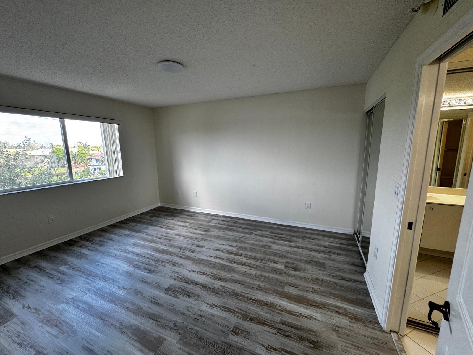 SOUTHAMPTON CONDOMINIUM I - Residential