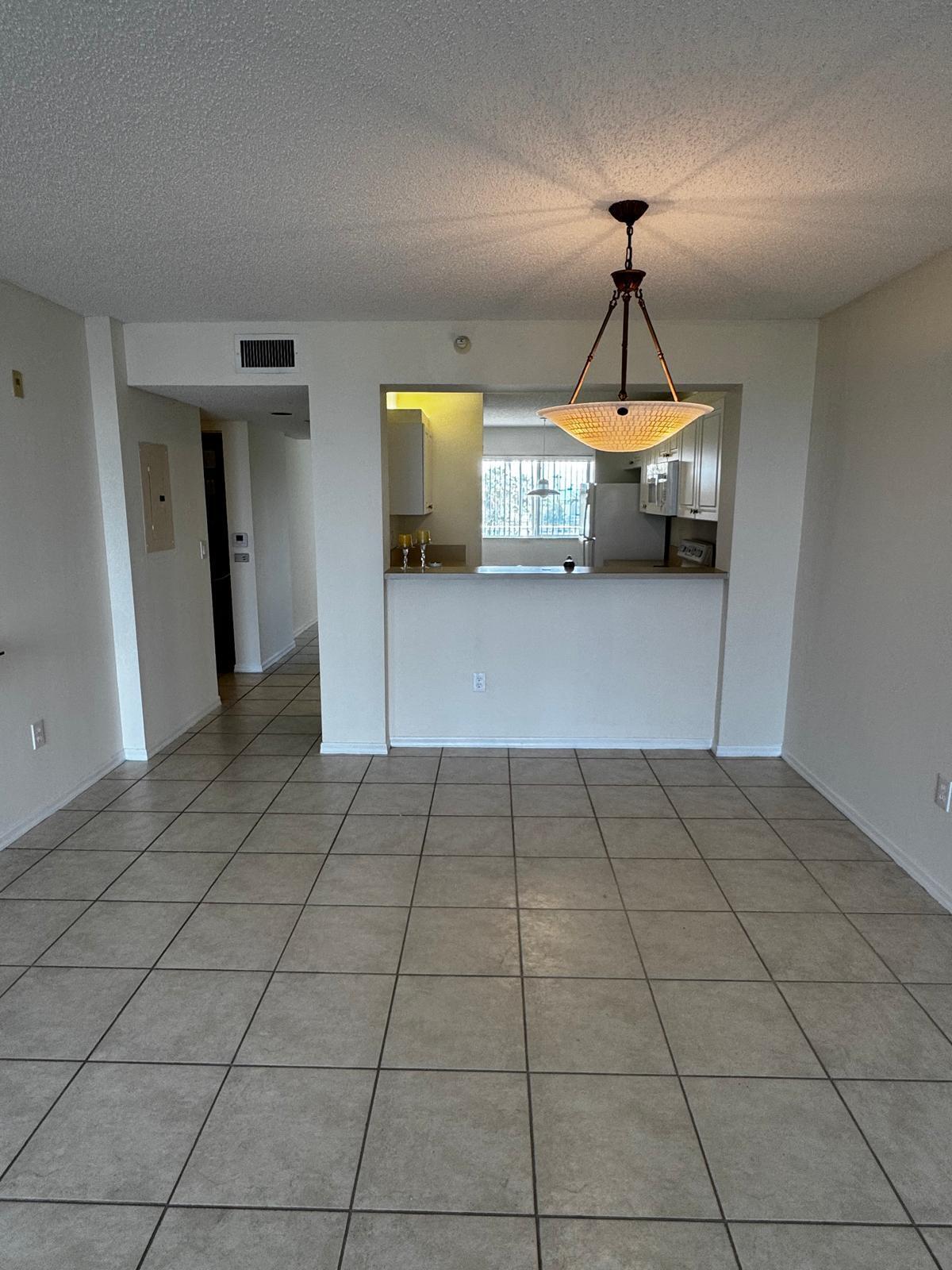 SOUTHAMPTON CONDOMINIUM I - Residential