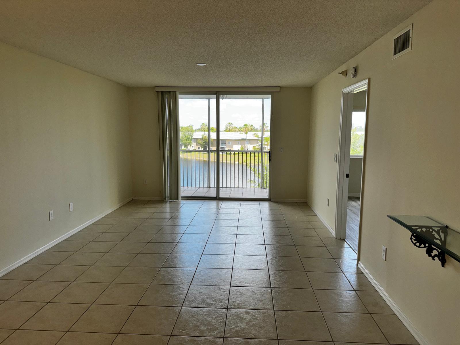 SOUTHAMPTON CONDOMINIUM I - Residential