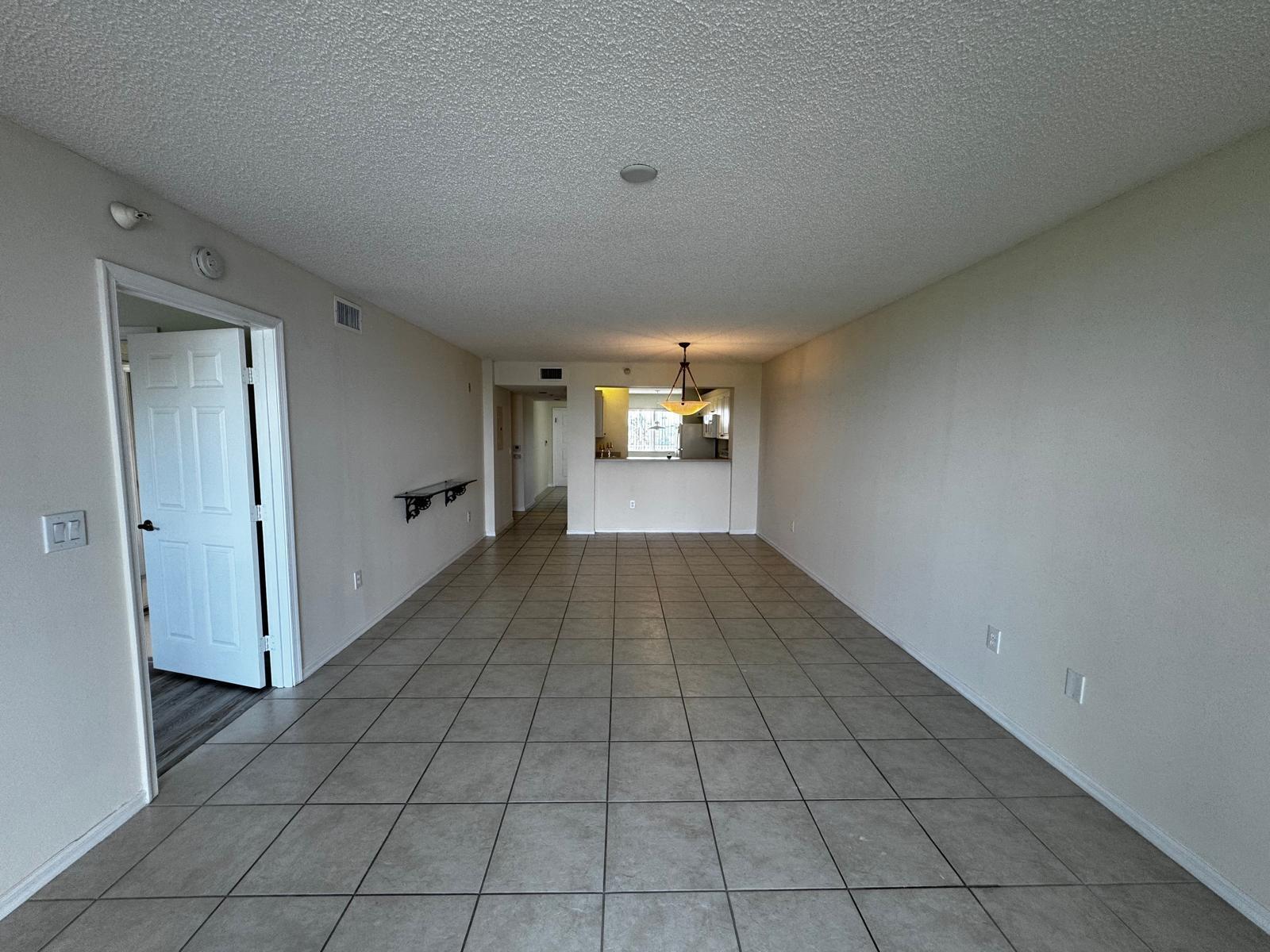 SOUTHAMPTON CONDOMINIUM I - Residential
