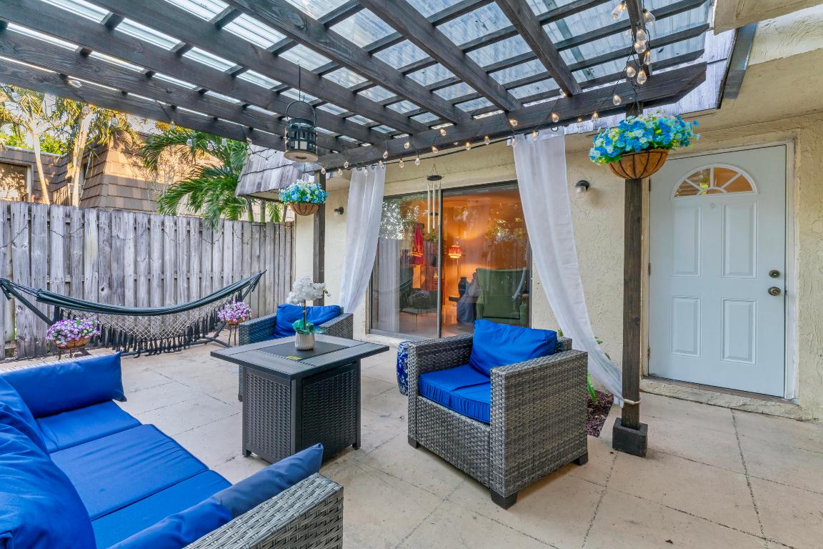 FOREST LAKES - Residential