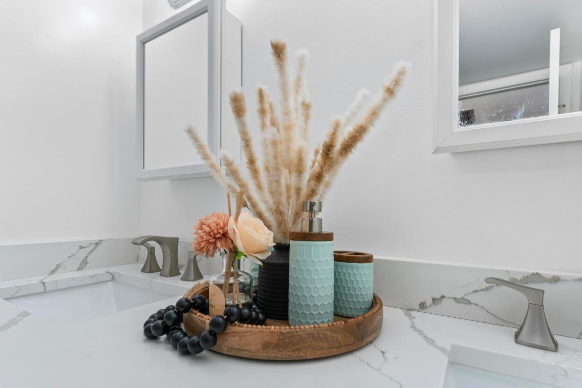 FOREST LAKES - Residential