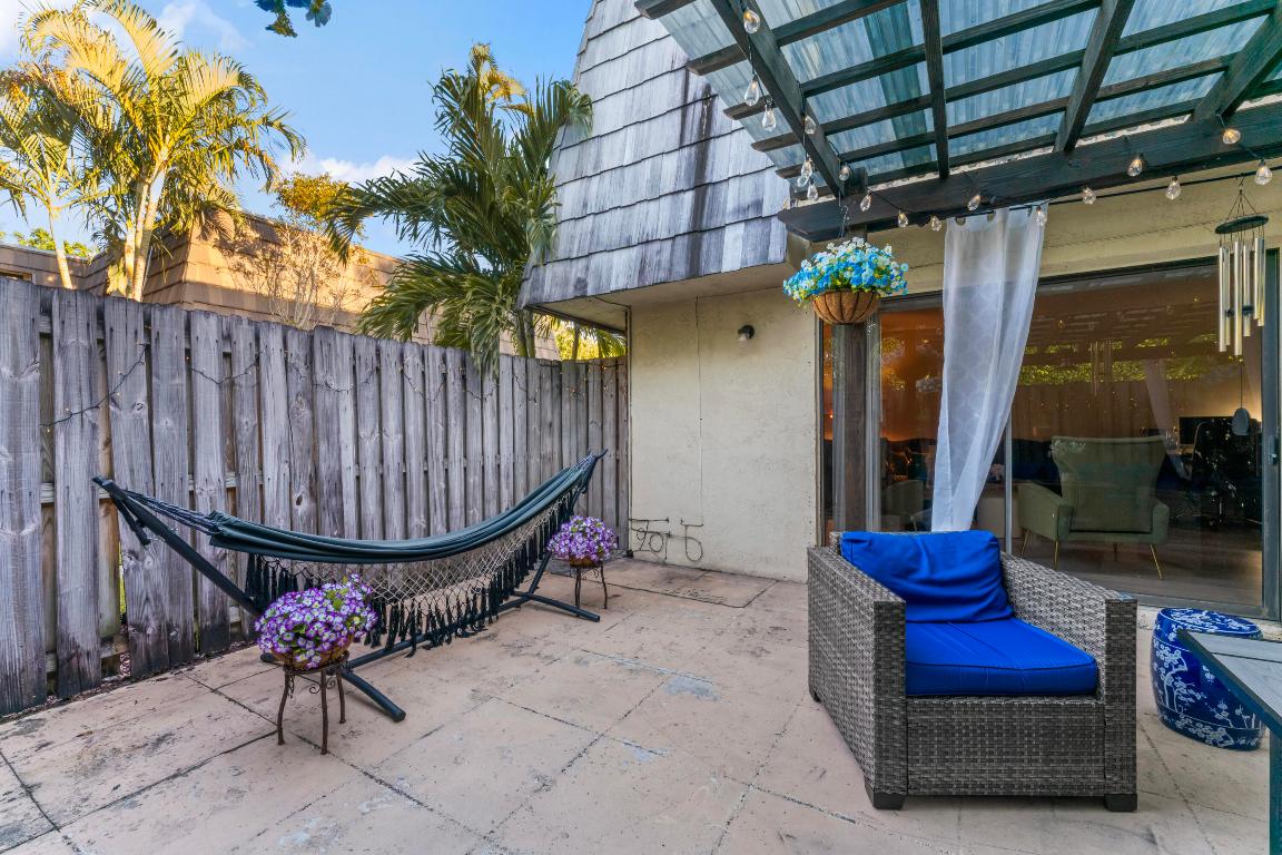 FOREST LAKES - Residential