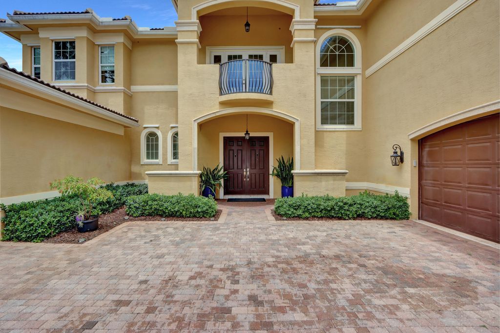 Photo of 8655 Daystar Ridge Point, Boynton Beach, FL 33473 (MLS # R11013792)