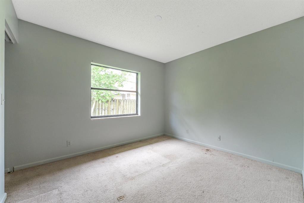 SUGAR POND MANOR OF WELLINGTON - Residential