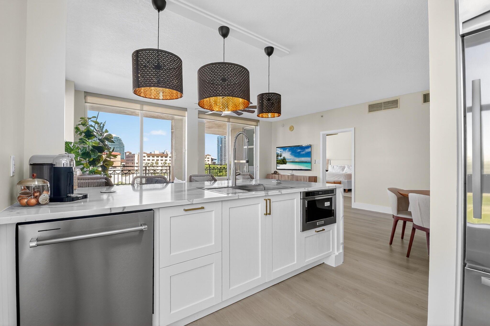 CITYPLACE SOUTH TOWER CON - Residential Lease