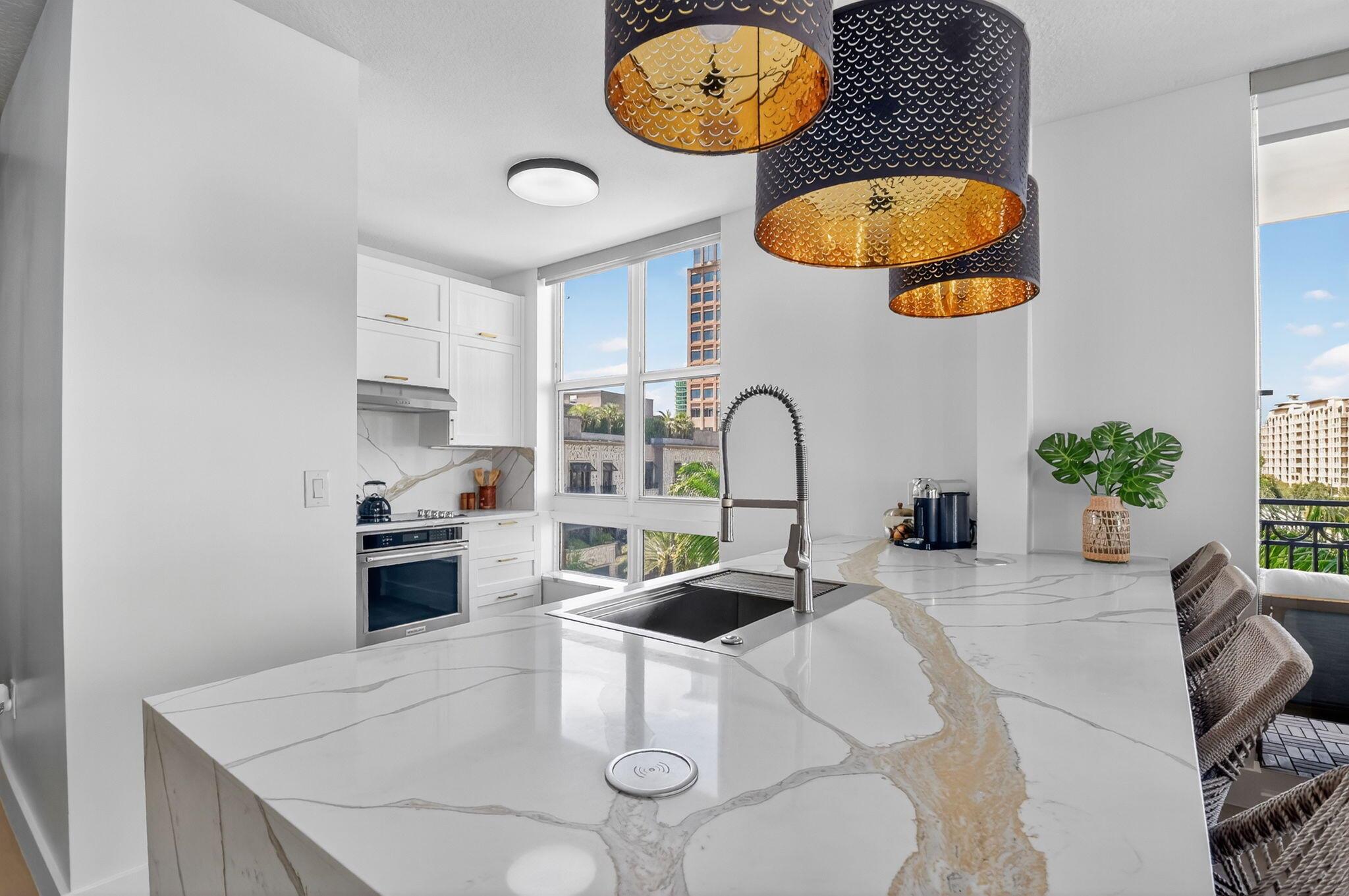 CITYPLACE SOUTH TOWER CON - Residential Lease