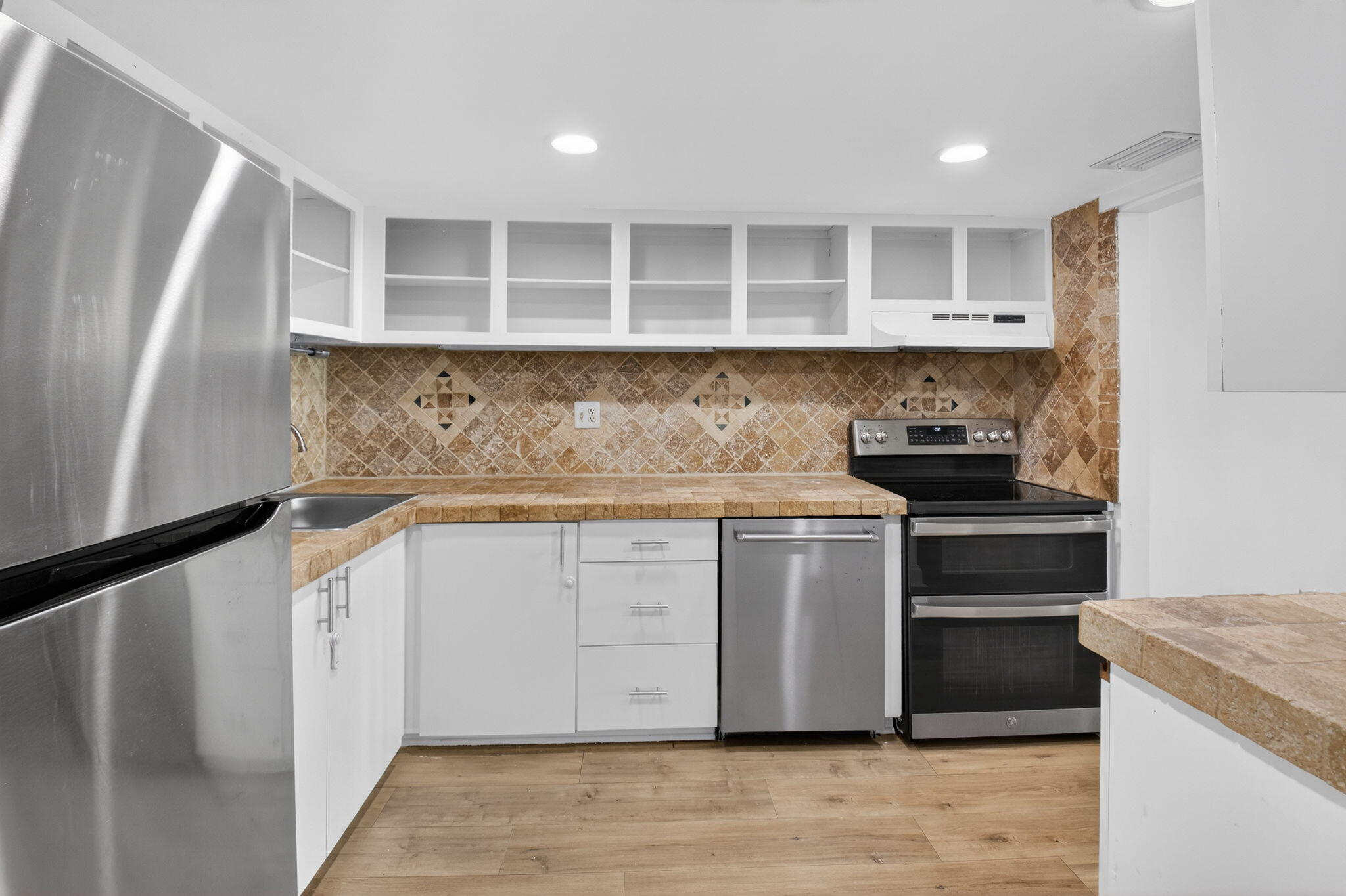 BOCA PINAR CONDO - Residential