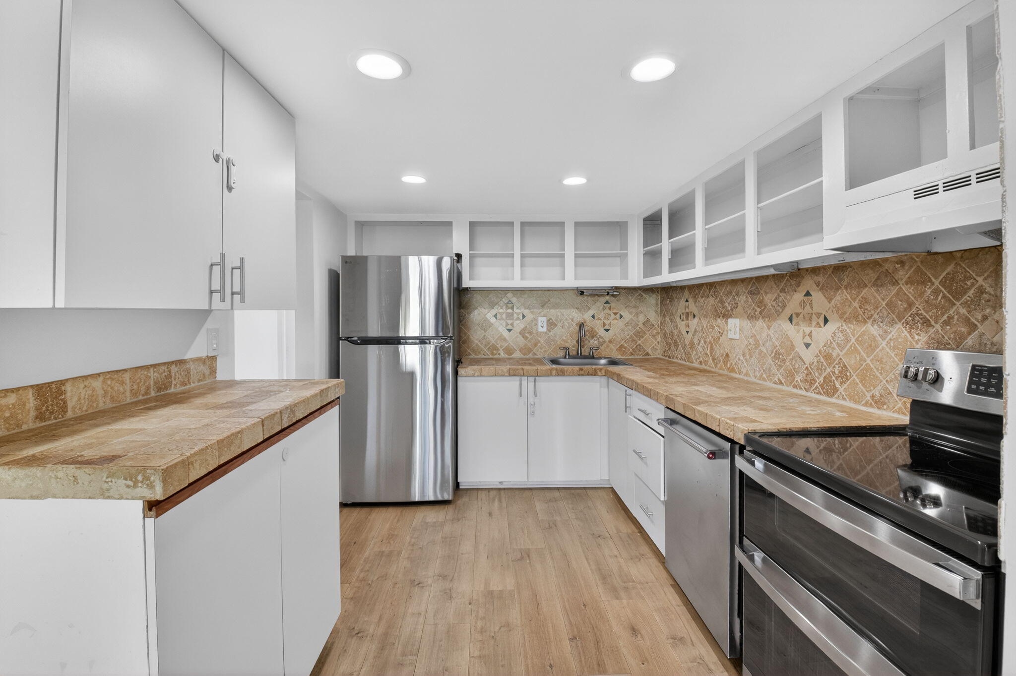 BOCA PINAR CONDO - Residential