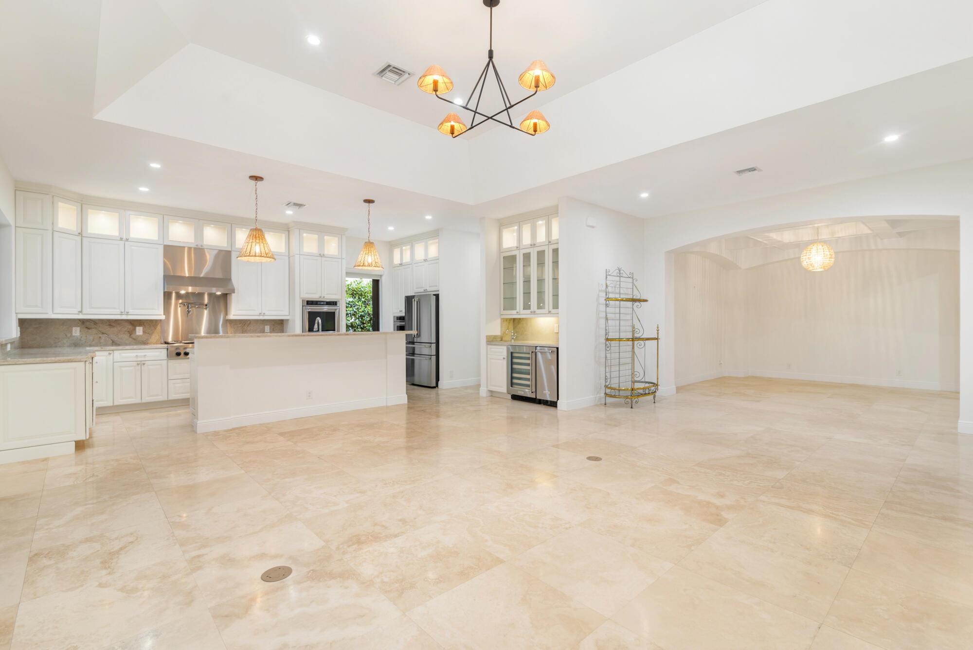 MIRAMAR SHORES IN - Residential