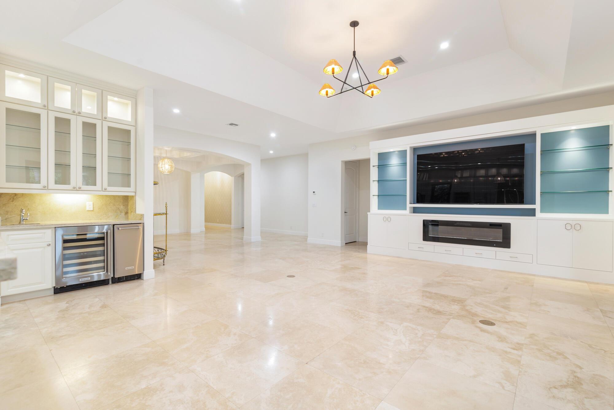 MIRAMAR SHORES IN - Residential