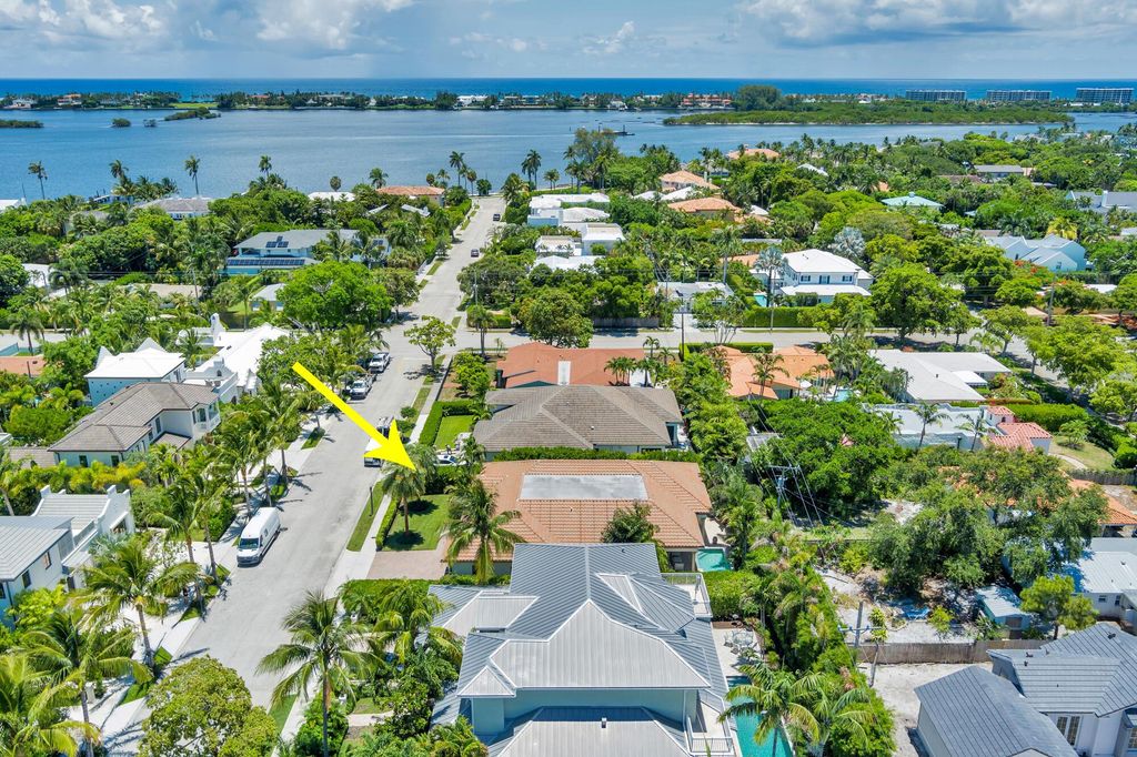 Photo of 216 Summa Street, West Palm Beach, FL 33405 (MLS # R11146916)