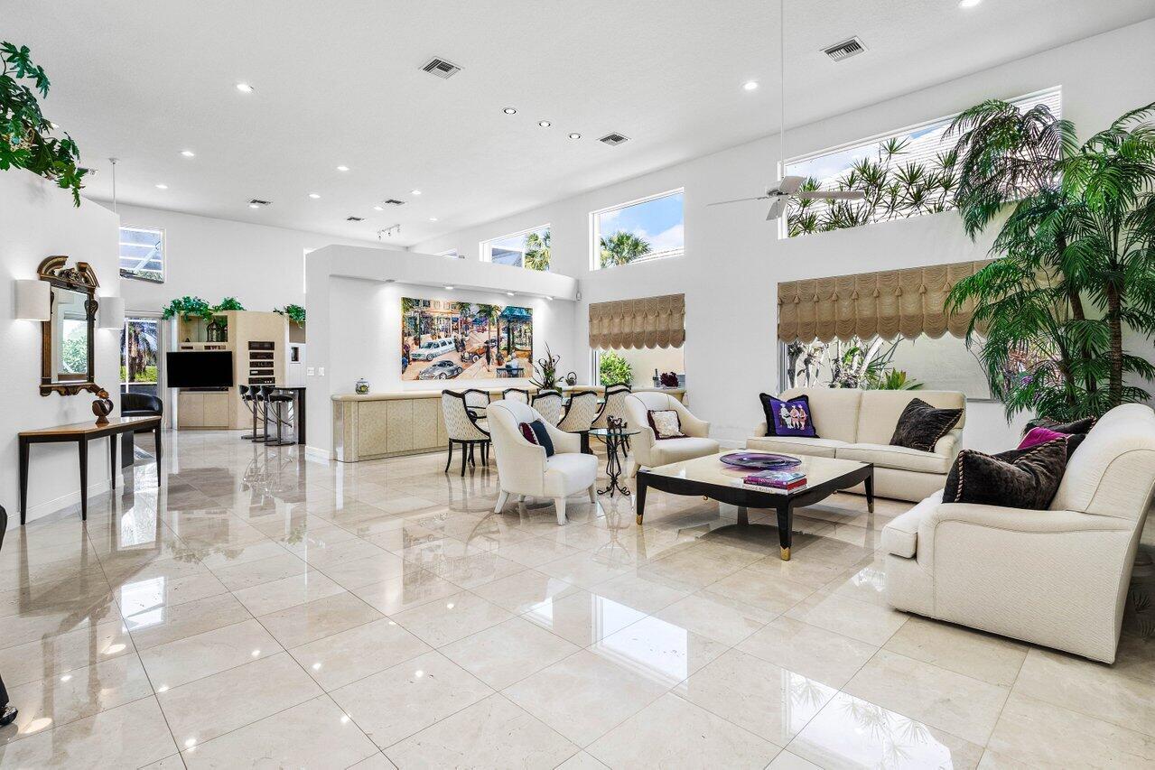 17056 Huntington Park Way