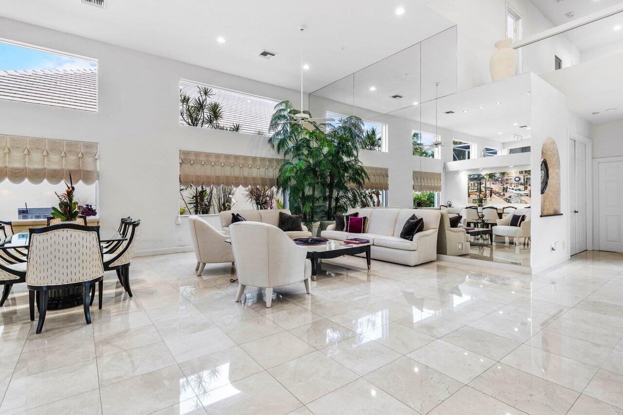 17056 Huntington Park Way