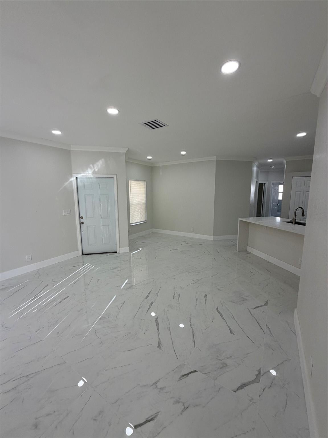 C & P Properties 160-34 B - Residential Lease