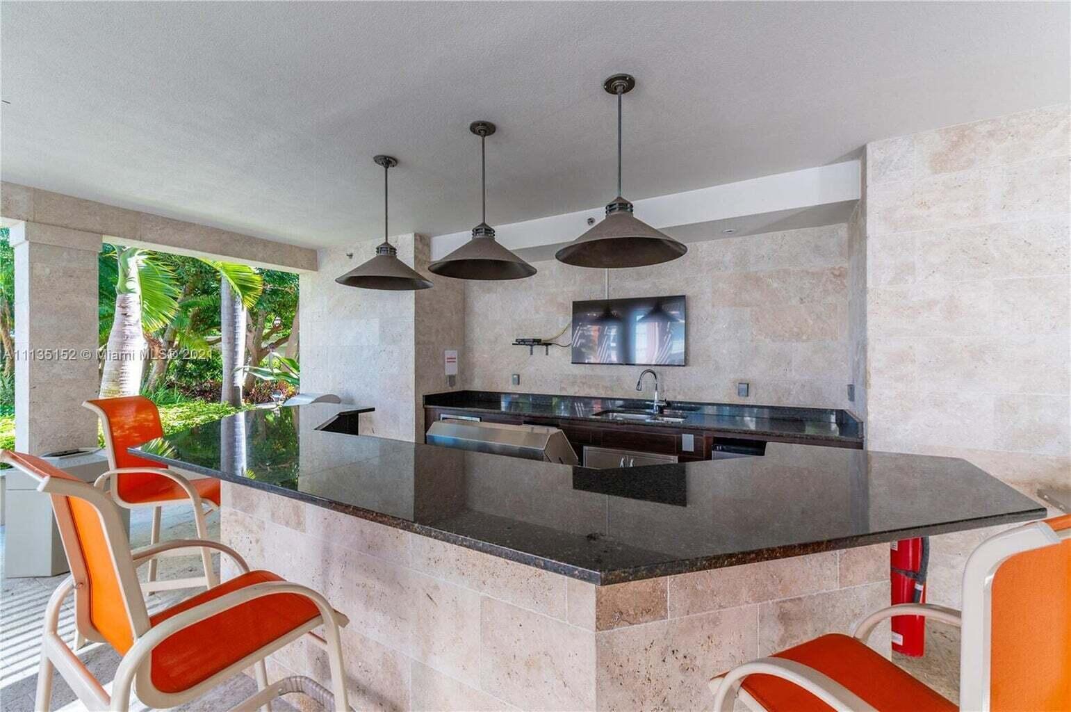 CITYPLACE SOUTH TOWER CON - Residential Lease