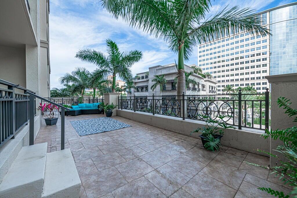 CITYPLACE SOUTH TOWER CON - Residential Lease