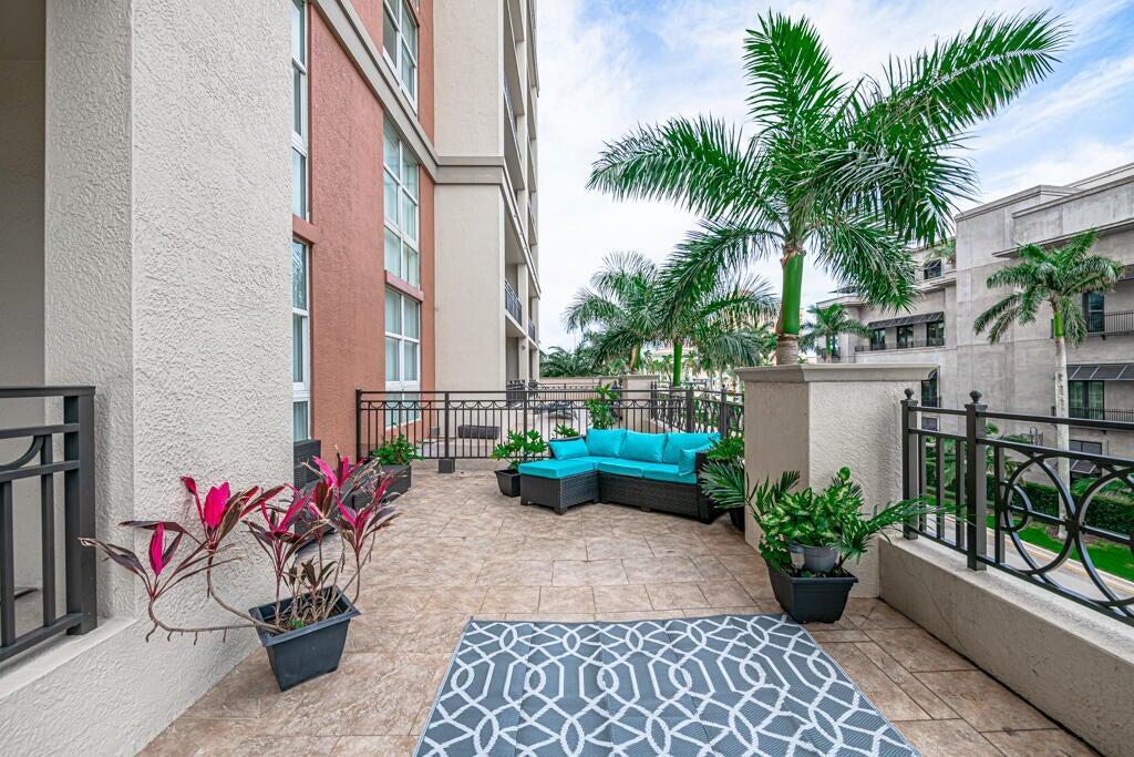 CITYPLACE SOUTH TOWER CON - Residential Lease