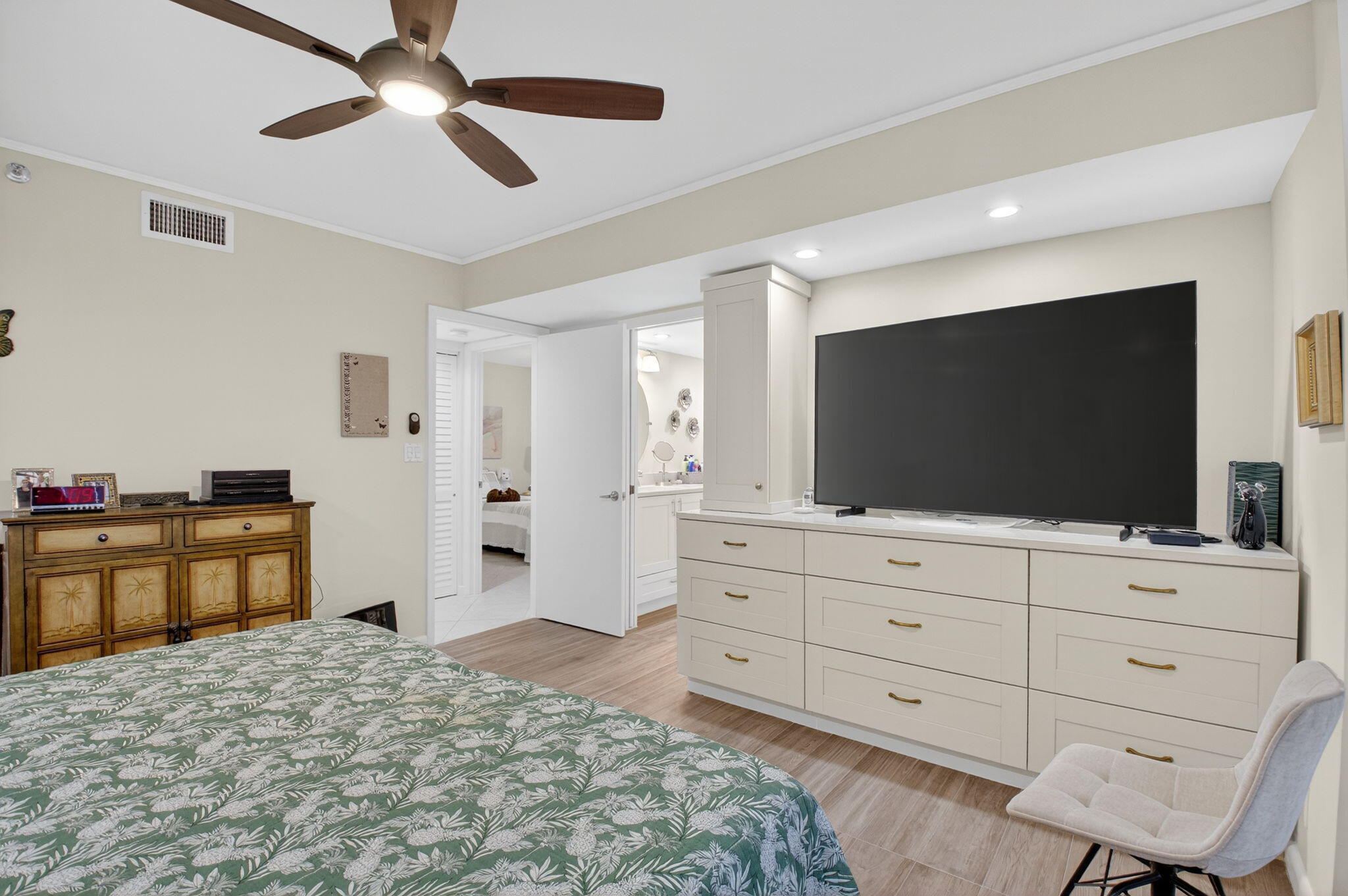 GLENEAGLES CONDO II - Residential