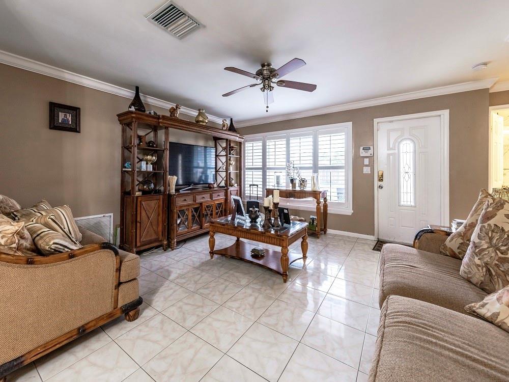 Castle Gardens 2 67-34 B - Residential