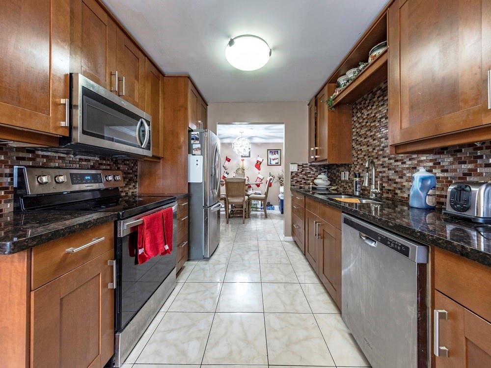 Castle Gardens 2 67-34 B - Residential