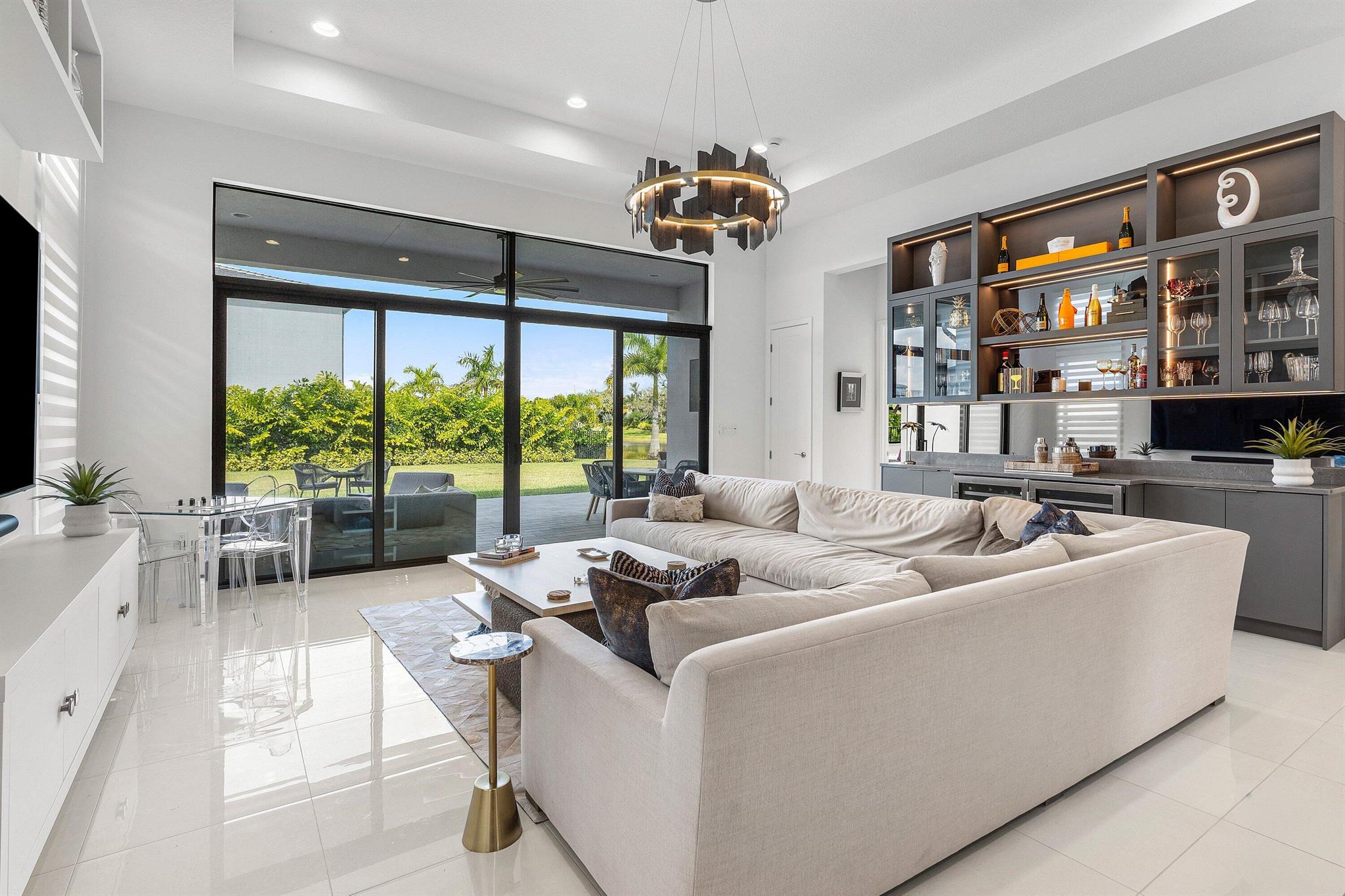 LOTUS PALMBOCA RATON GOLF - Residential